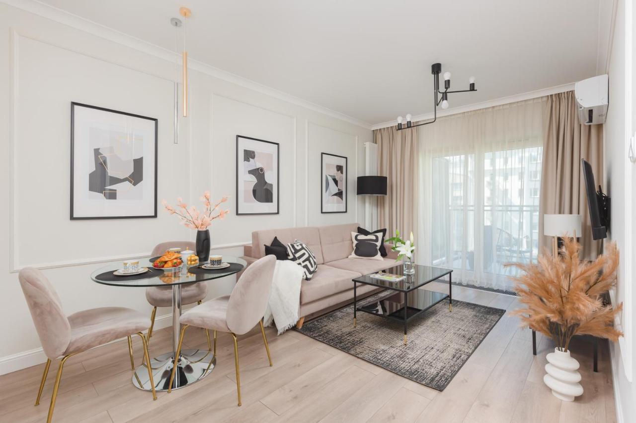 Mennica Residence Central Apartment By Renters Prestige ワルシャワ エクステリア 写真