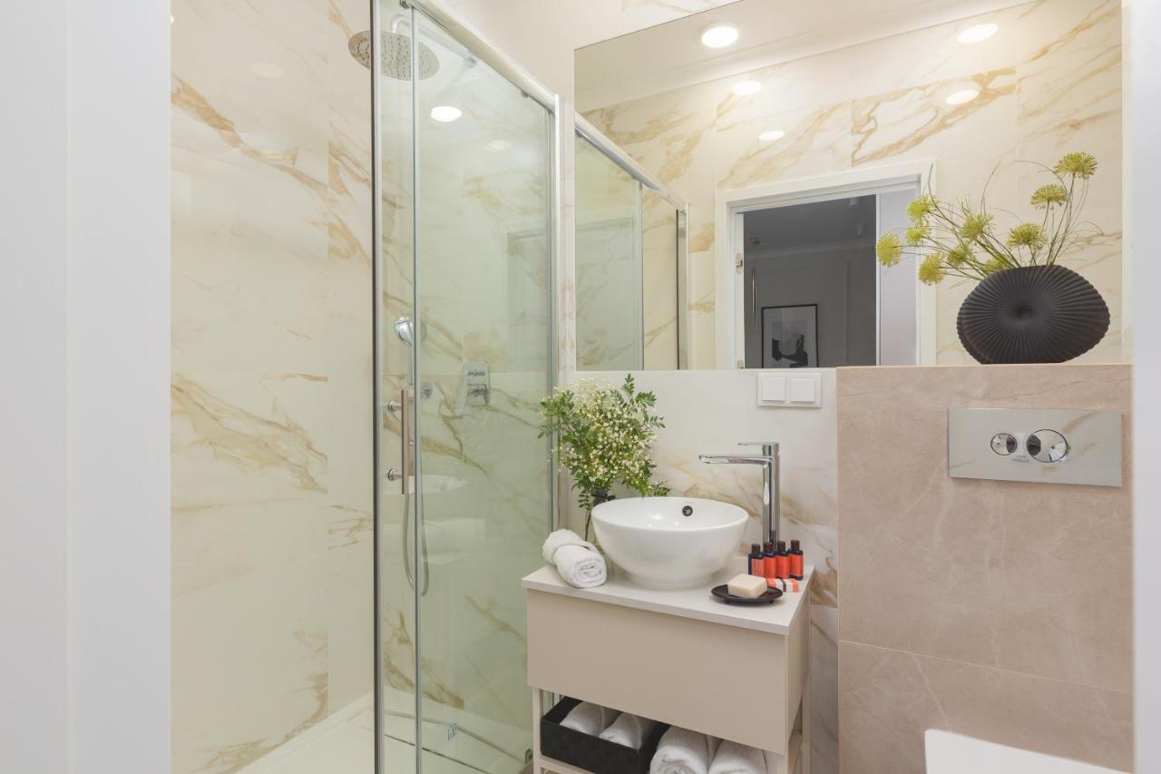 Mennica Residence Central Apartment By Renters Prestige ワルシャワ エクステリア 写真